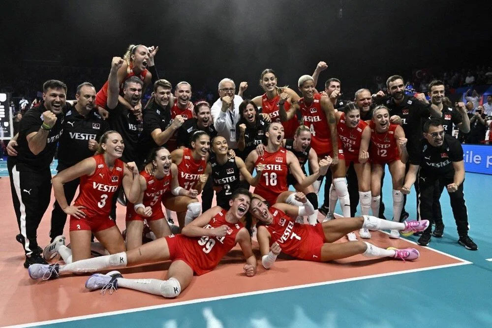 Filenin Sultanları finalde! Voleybol Avrupa Şampiyonası final maçı ne zaman?