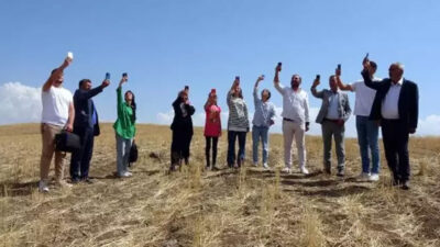 İki tepenin arasında yaşam! Cep telefonuyla konuşmak için 1 kilometreli yol