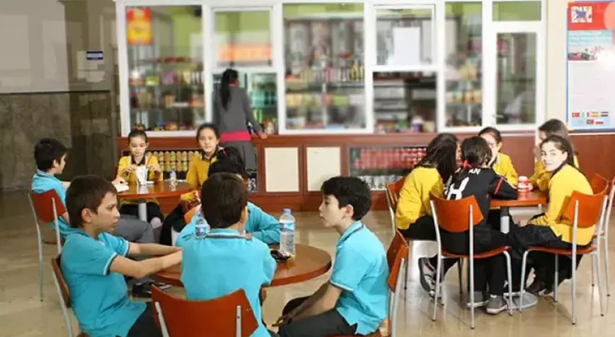 ‘Ücretsiz bir öğün yemek vaadi 2026’ya ertelendi’ iddiasına açıklama geldi