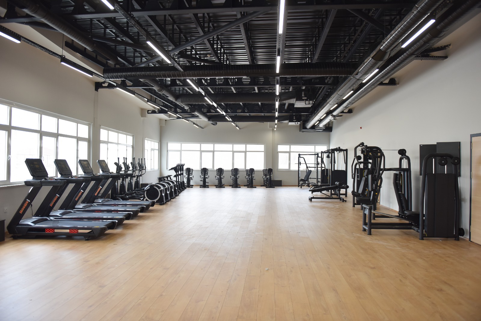 Bursa’ya yeni spor merkezi! Açılış için gün sayıyor