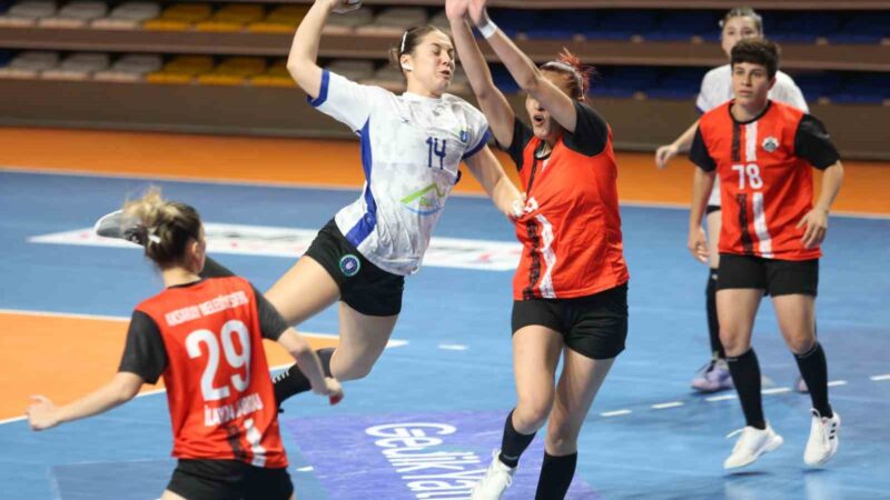 Poyrazın Kızları deplasmanda galip Kadınlar Hentbol Süper Ligi’nin 3. haftasında Bursa Büyükşehir Belediyespor, deplasmanda