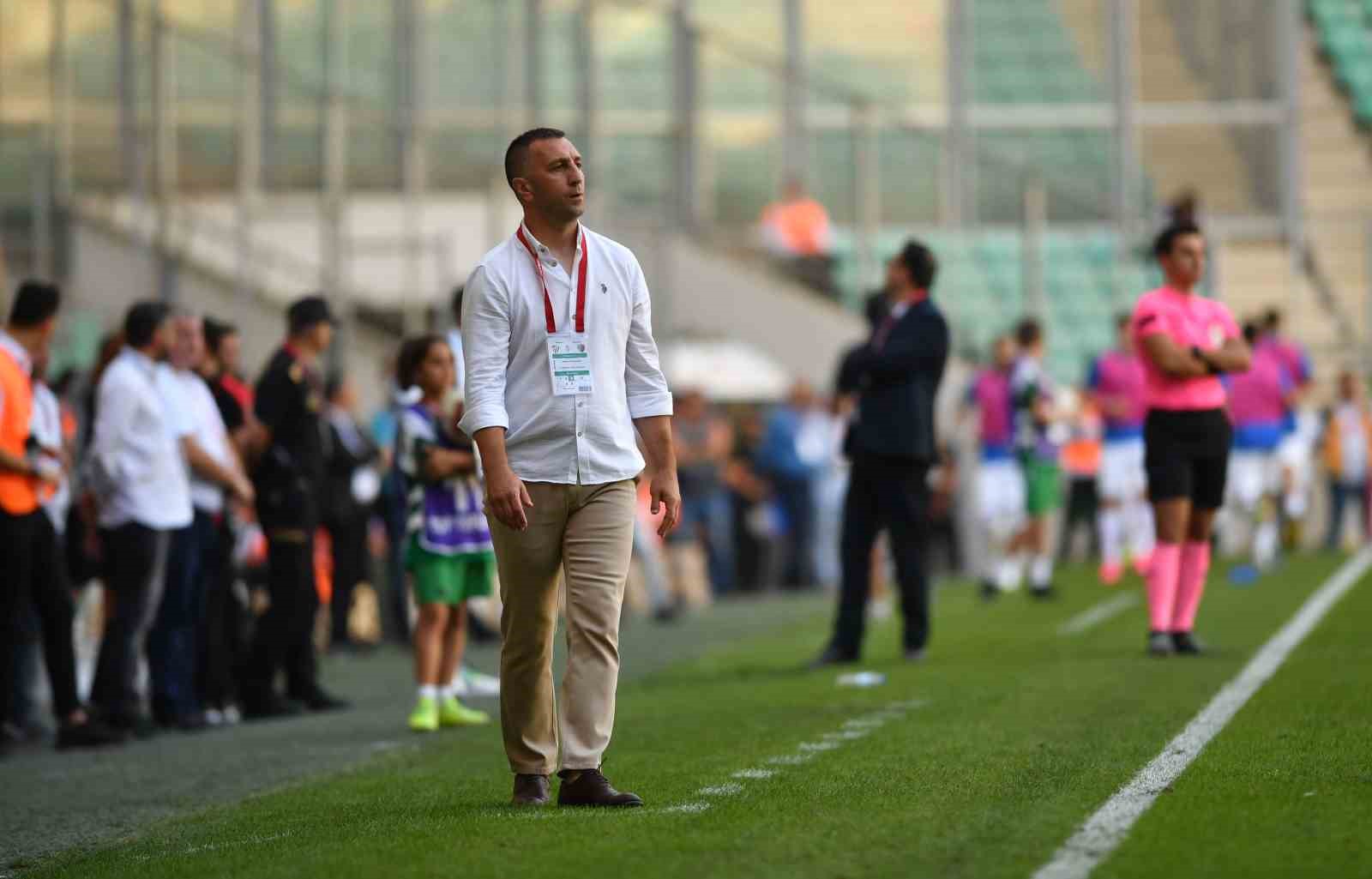 Bursaspor’un hocasından açıklama! Bursaspor’un hocasından açıklama!
