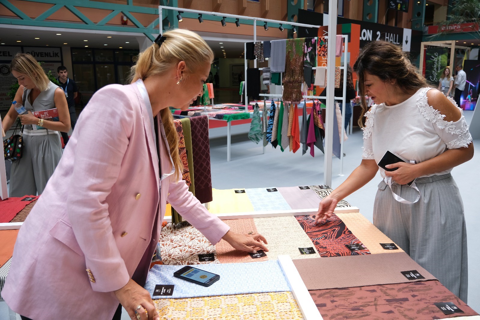 Çevikel: İhracattaki gücümüzü dünya sahnesine taşıdık