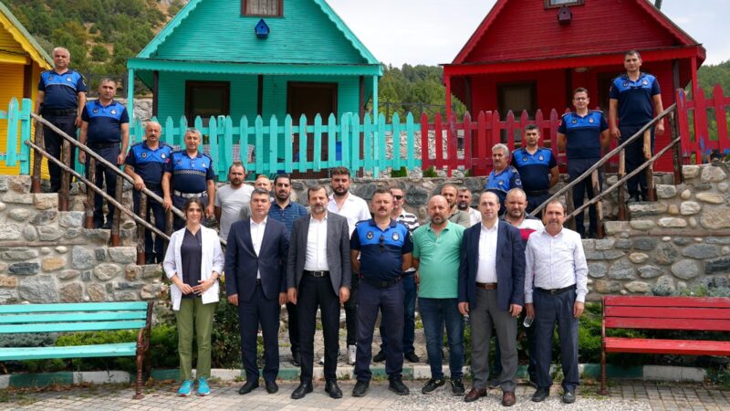 Gürsu Zabıtası, Başkan Işık ile bir araya geldi Zabıta Teşkilatı’nın 197’nci kuruluş yıldönümünde Zabıta Müdürlüğü’ü bünyesindeki zabıtalarla buluşan