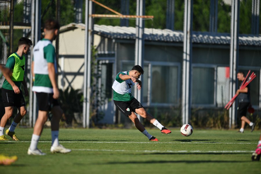 Bursaspor’da Nazilli Belediyespor maçı hazırlıkları başladı Bursaspor’da Nazilli Belediyespor maçı hazırlıkları başladı