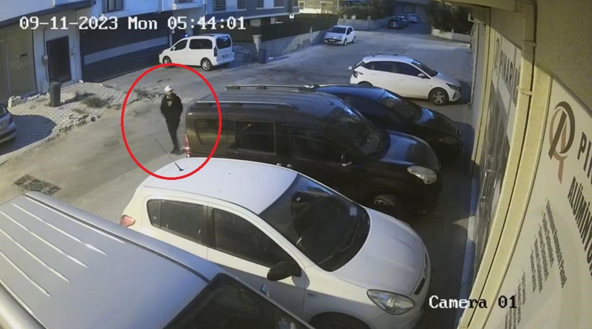 Bursa’da oto faresi aracı böyle soydu