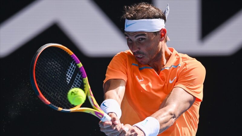 İspanyol tenisçi Rafael Nadal, şu an için emekliliği düşünmediği söyledi.