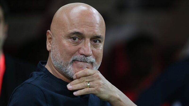 Mondihome Kayserispor'da teknik direktörlük yaptığı dönemde sosyal medya hesabından Hikmet