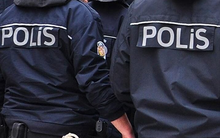Bursa'nın Osmangazi ilçesinde yapılan uygulamalarda 3 aranan şahıs yakalandı.