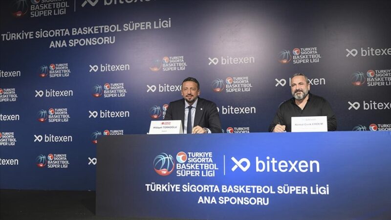 Türkiye Basketbol FederasyonuBaşkanı Hidayet Türkoğlu, A Milli Erkek Takımı'nın olimpiyat