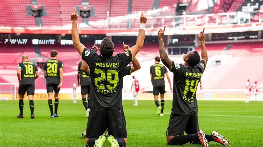 Yarıda kalan Ajax-Feyenoord maçı 4-0 bitti