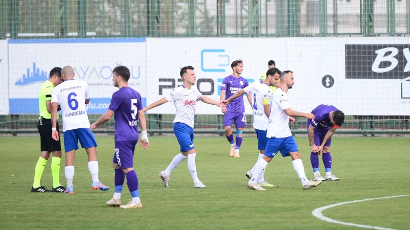 3.Lig’deki Bursa ekibi yine başaramadı! TFF 3. Lig 4. Grup’ta play-off mücadelesi veren Bursa Yıldırımspor’da