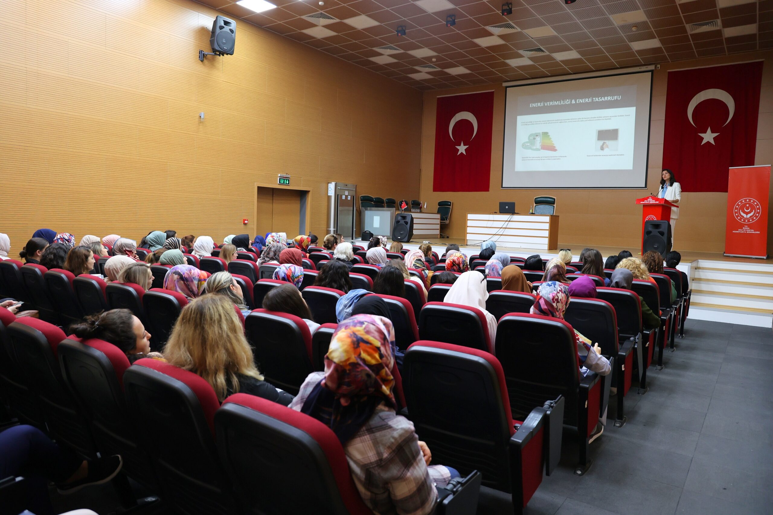 Bursalı kadınlara enerji tasarrufu anlatıldı