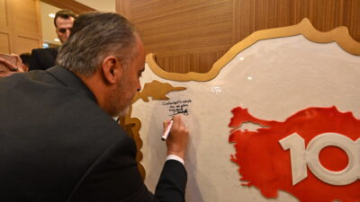 İmzalarıyla tarihe not düştüler