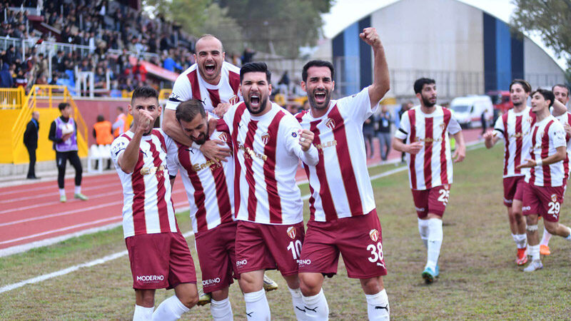 2. Lig’deki Bursa ekibi 3 puanı 3 gole aldı! Teknik Direktör Bahaddin Güneş yönetiminde çıkışı geçen İnegölspor, Uğur Mustafa