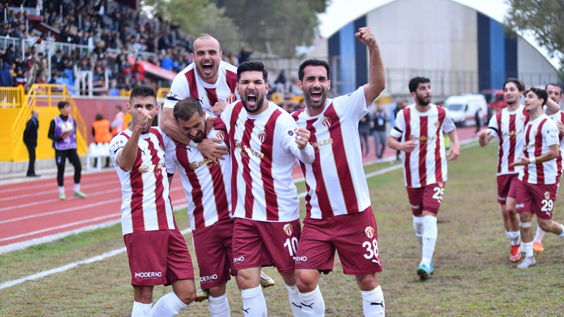 2. Lig’deki Bursa ekibi 3 puanı 3 gole aldı! 2. Lig’deki Bursa ekibi 3 puanı 3 gole aldı!