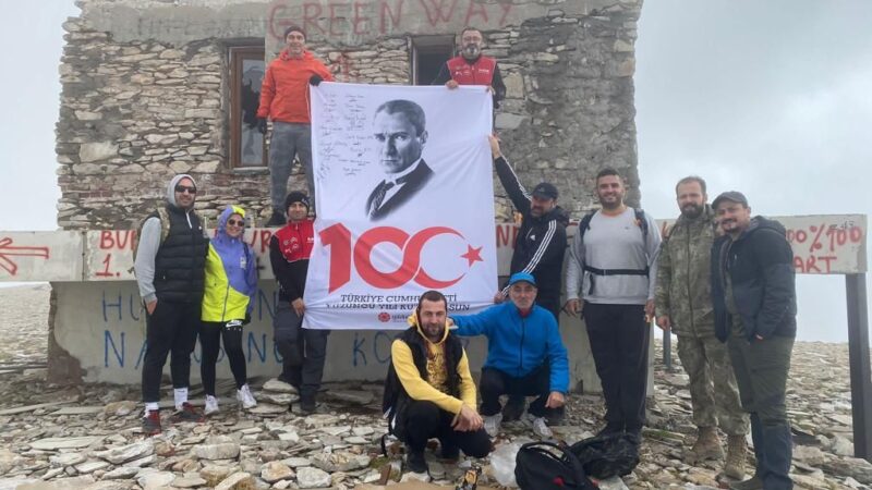 Bursa’da 50 yıllık gelenek! Uludağ Üniversitesi Öğretim Görevlisi Tuncer Topsaç, Milli maratoncu Süleyman Sılacı
