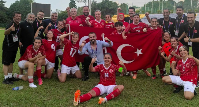 Millilerden tarihi başarı Millilerden tarihi başarı