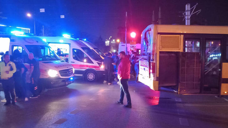 Bursa’da otobüsler çarpıştı: Çok sayıda yaralı var