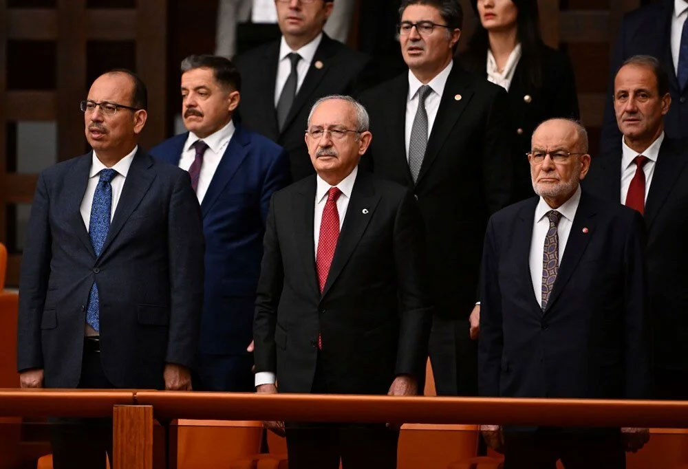 Kılıçdaroğlu, Karamollaoğlu ve Davutoğlu ile görüştü Kılıçdaroğlu, Karamollaoğlu ve Davutoğlu ile görüştü