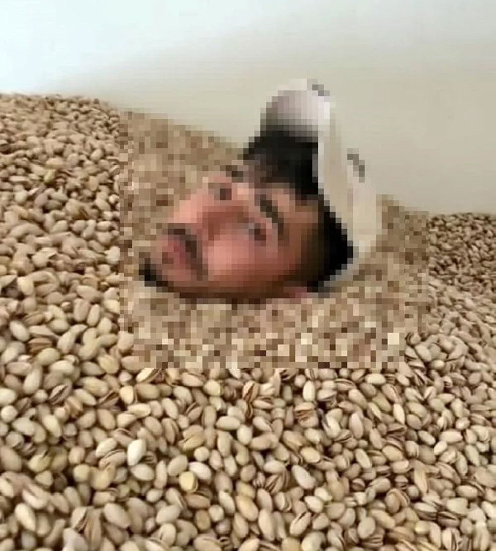 Fıstık deposunda tepki çeken görüntü