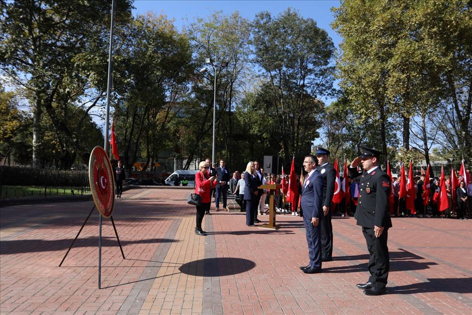 Cumhuriyet Bayramı kutlamaları İnegöl’de resmi törenlerle başladı Cumhuriyet Bayramı kutlamaları İnegöl’de resmi törenlerle başladı