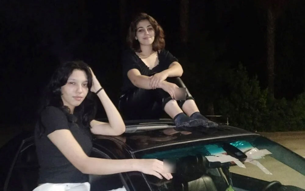 İki kız çocuğu ailelerine mesaj atıp kayıplara karıştı