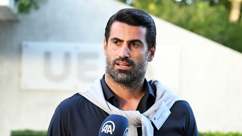 Volkan Demirel: Ülkem adına çok gurur duyuyorum 2032 Avrupa Futbol Şampiyonası'nı (EURO 2032) İtalya ile ortaklaşa düzenleyecek