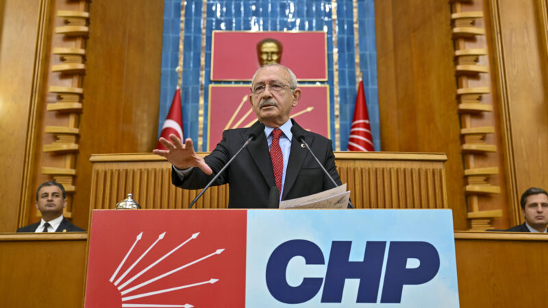 Kılıçdaroğlu’dan tezkere açıklaması; ‘Asla ve asla istemiyoruz’ CHP Genel Başkanı Kemal Kılıçdaroğlu, TBMM grup toplantısında, "Önümüze bir