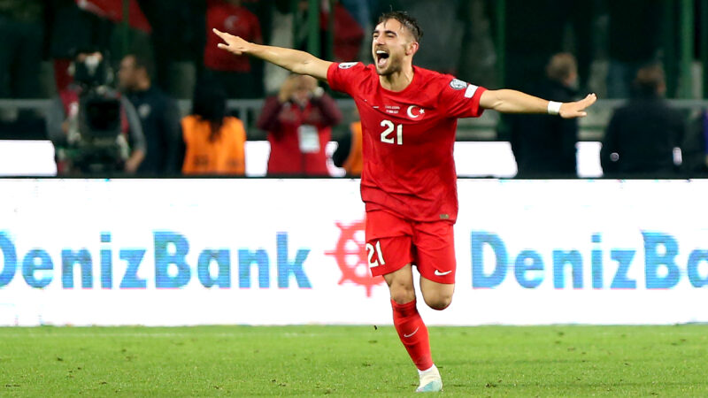 Bursaspor’dan A Milli Takım’a kutlama mesajı Yeşil beyazlı kulüp, EURO 2024'ü garantileyen A Milli Takımımız'ı kutladı...