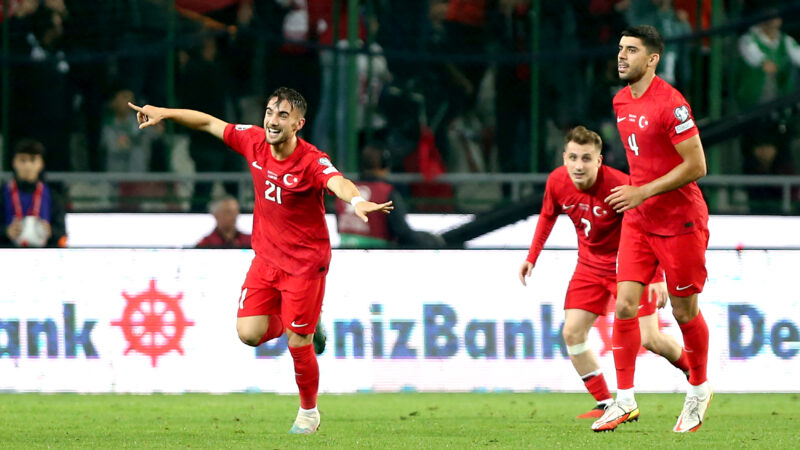 A Milli Takım’dan tarihi galibiyet! EURO 2024’te biz de varız… A Millî Takımımız, UEFA EURO 2024 Elemeleri D Grubu 7.