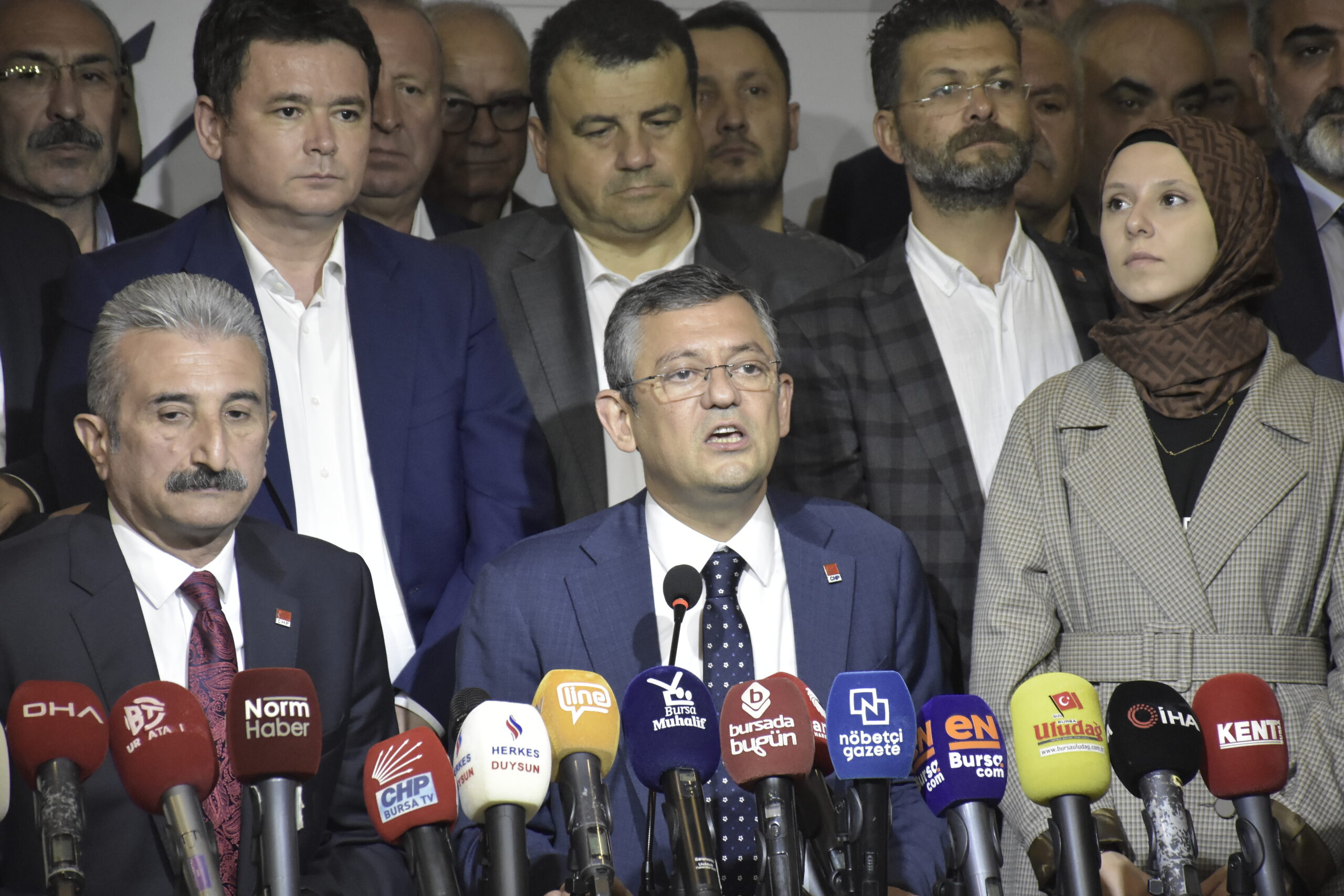 CHP Genel Başkan adayı Özgür Özel, Bursa’da konuştu: ‘Seçim yenilgisiyle yüzleşeceğiz’
