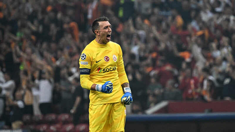 Muslera’ya yeni sözleşme teklifi Galatasaray'da iç transfer için düğmeye basıldı. Sarı kırmızılılar, kaptan Fernando