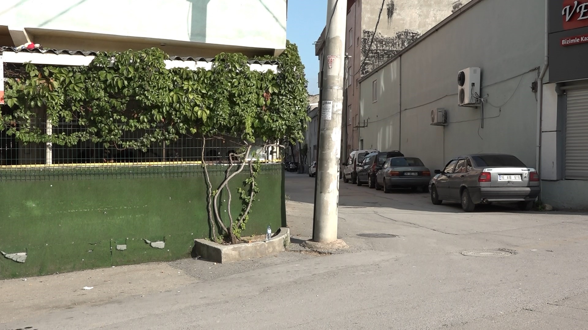 Bursa’da ev sahibine kurşun yağdırdı