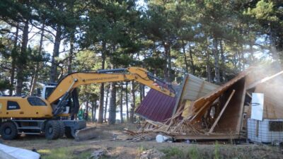 Uludağ’da bir yıkım daha! Çam ağaçlarının arasına gizlenmiş…