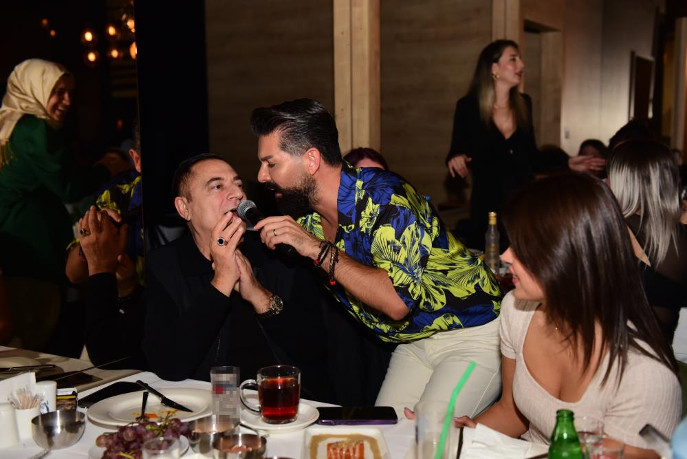 Mehmet Ali Erbil, 40 yaş küçük sevgilisiyle Bursa’da