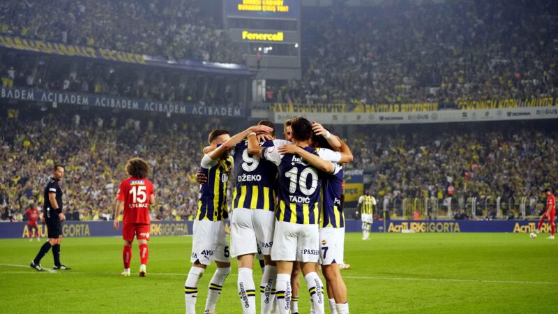 Avrupa’da Türk gecesi! F.Bahçe ve Beşiktaş’ın maçları saat kaçta hangi kanalda? Fenerbahçe sahasında Ludogorets ile karşılaşırken, Beşiktaş deplasmanda Bodo/Glimt’e konuk olacak.