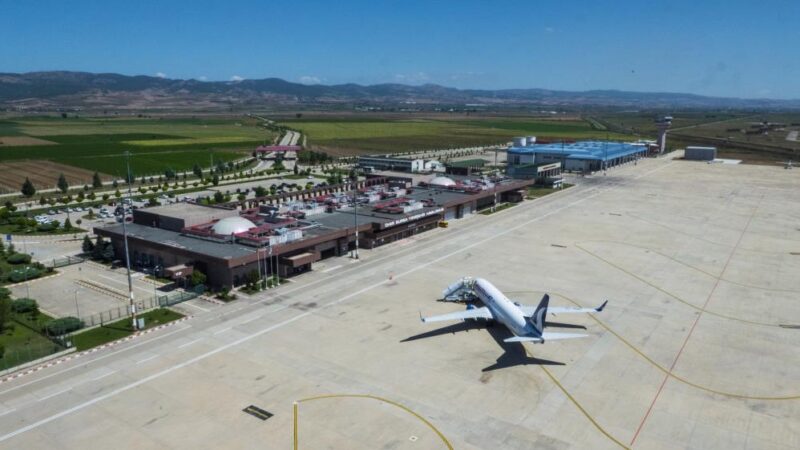 Bursa’da Yenişehir Havaalanı için dikkat çeken öneri! Nedense, Yenişehir Havaalanı’nı etkili bir şekilde çalıştırmayı Bursa olarak bir
