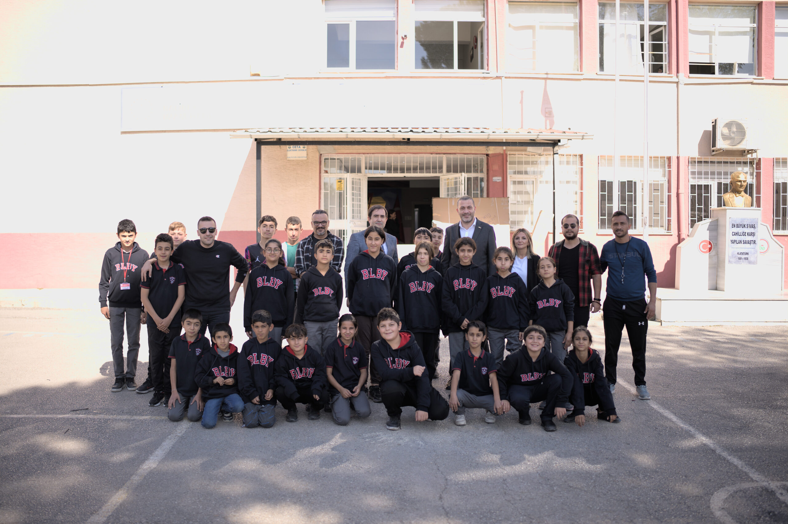 Batı Kurumsal’dan Bursa’da anlamlı sürpriz Batı Kurumsal’dan Bursa’da anlamlı sürpriz