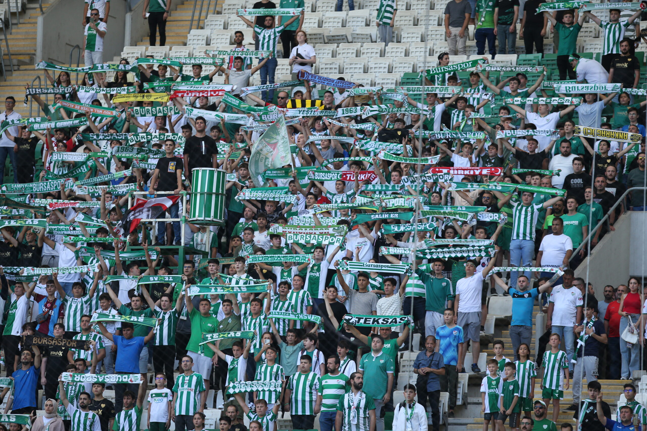 Bursaspor’dan dev çağrı! Bursaspor’dan dev çağrı!