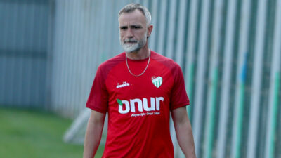 Bursaspor’un yeni hocası Sözkesen taraftara seslendi!