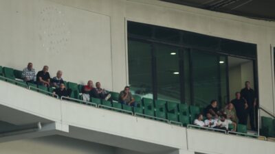 Bursaspor maçından dikkat çeken notlar! Tribünde sürpriz isim…