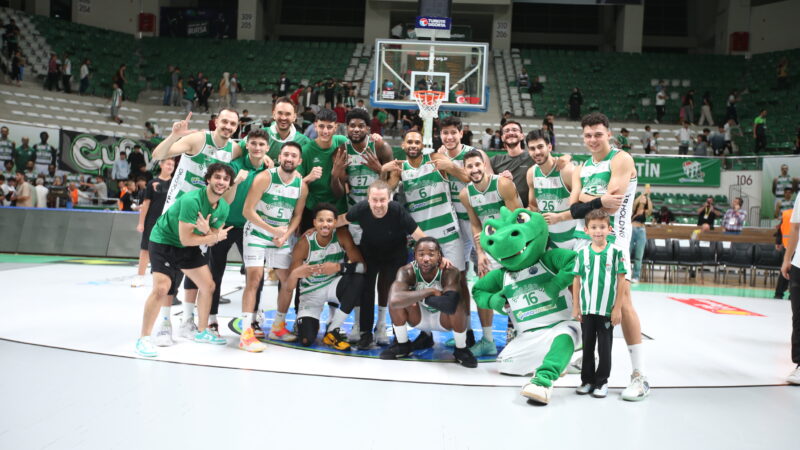 Bursaspor’dan ilk zafer pozu! Türkiye Sigorta Basketbol Süper Ligi 2. hafta maçında Bursaspor İnfo