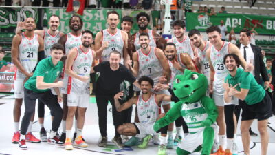 Timsah’tan bayram hediyesi