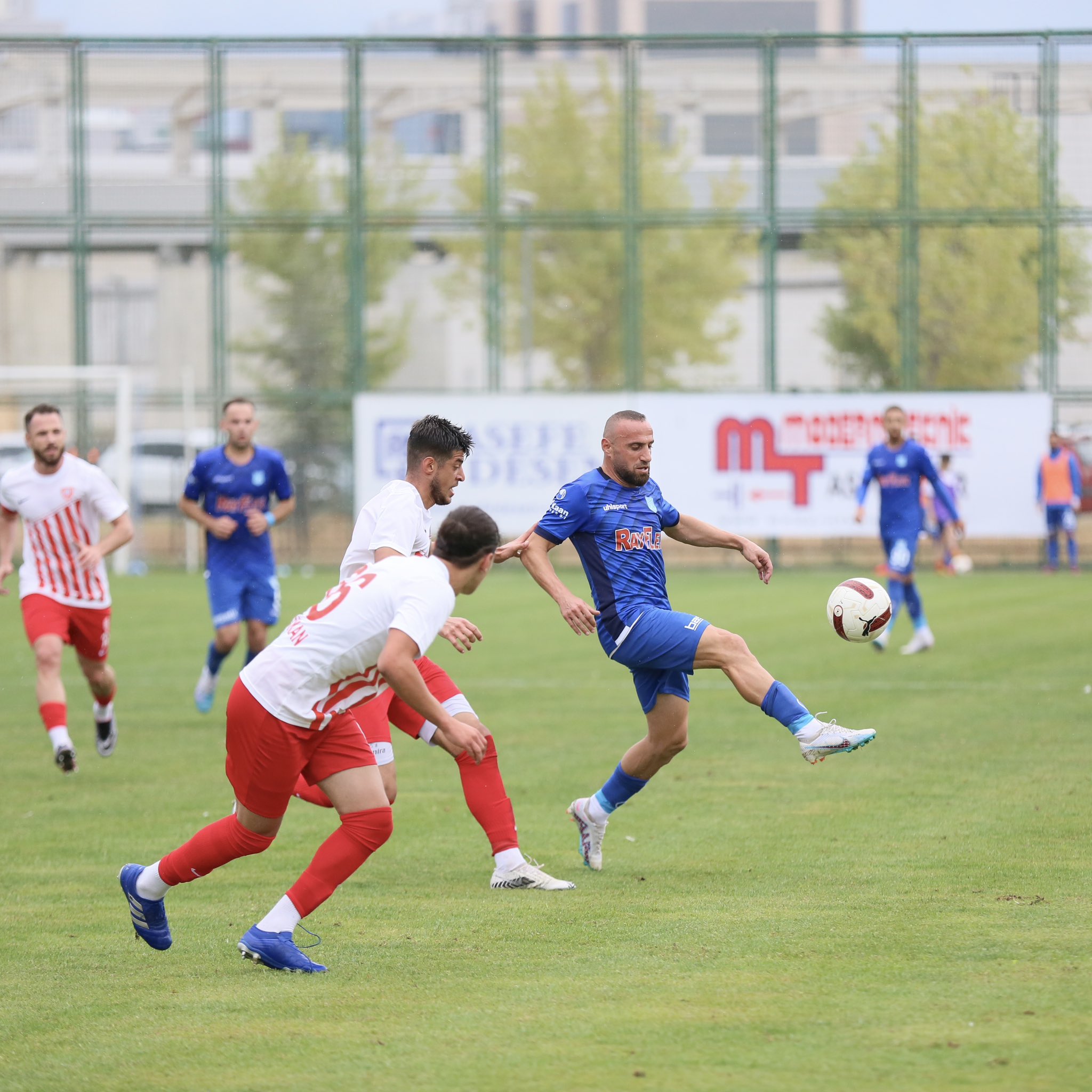 3.Lig’deki Bursa ekibinden süper skor! Zirveye yapıştı… 3.Lig’deki Bursa ekibinden süper skor! Zirveye yapıştı…