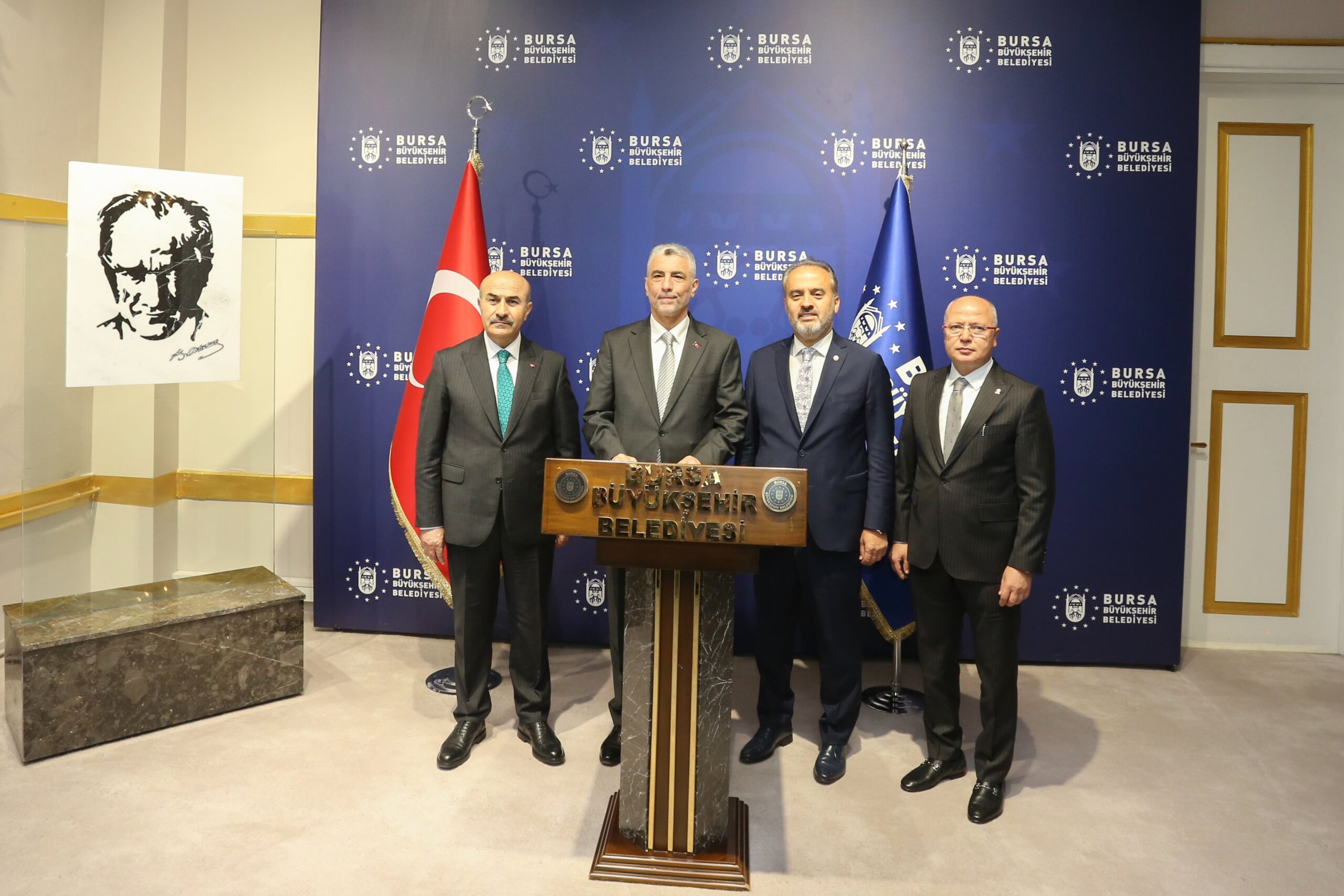 Ekonomide güzel haberi vermişti! Bakan Bolat’tan Bursa’da önemli ziyaretler