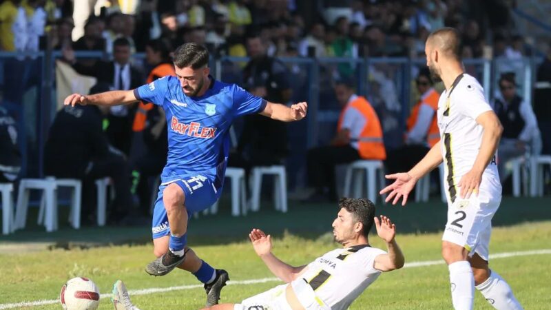 3.Lig’deki Bursa ekibi Güney’de zirve hesabı! TFF 3.Lig 4. Grup'ta zirve mücadelesi veren Yıldırımspor, bugün A.Alanya