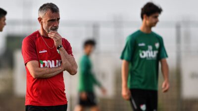 Bursaspor’un hocası Sözkesen’den mesaj; ‘Her şeyin farkındayız’