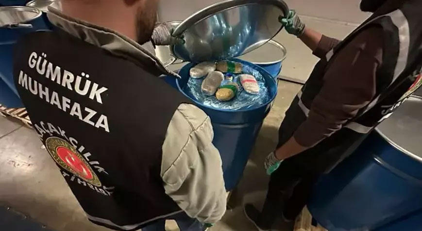 3 sınır kapısında 3 başarılı operasyon! 74 milyon lira değerinde uyuşturucu ele geçirildi