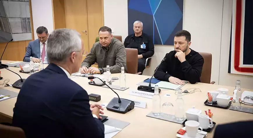 NATO Savunma Bakanları kritik toplantıda bir araya geldi